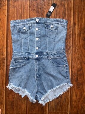 Fashion Nova Light Blue Denim Strapless Button-Front Short Romper